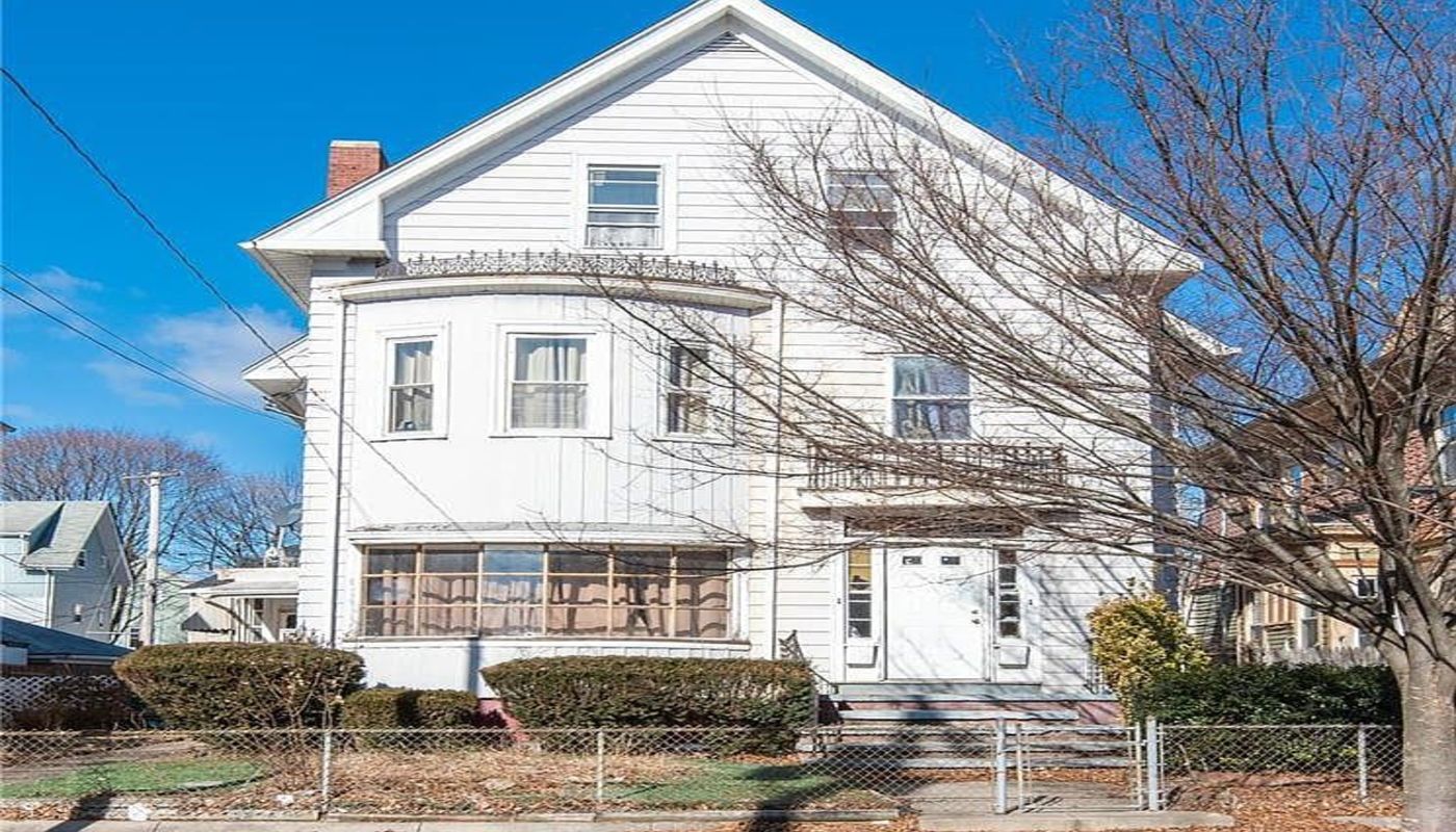 Kayaly - Cottage Men's Sober House